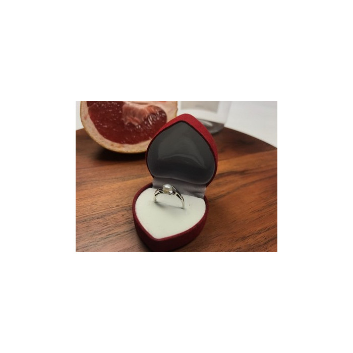 925 Sterling Silver Pearl & CZ Ring Size 5.5