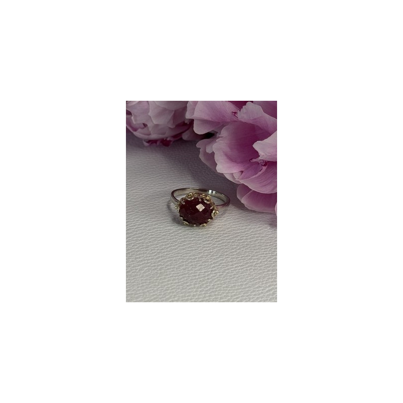 925 Sterling Silver Gold Plated Part Ruby Ring Size 8