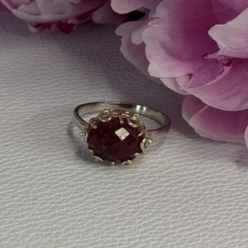 925 Sterling Silver Gold Plated Part Ruby Ring Size 8
