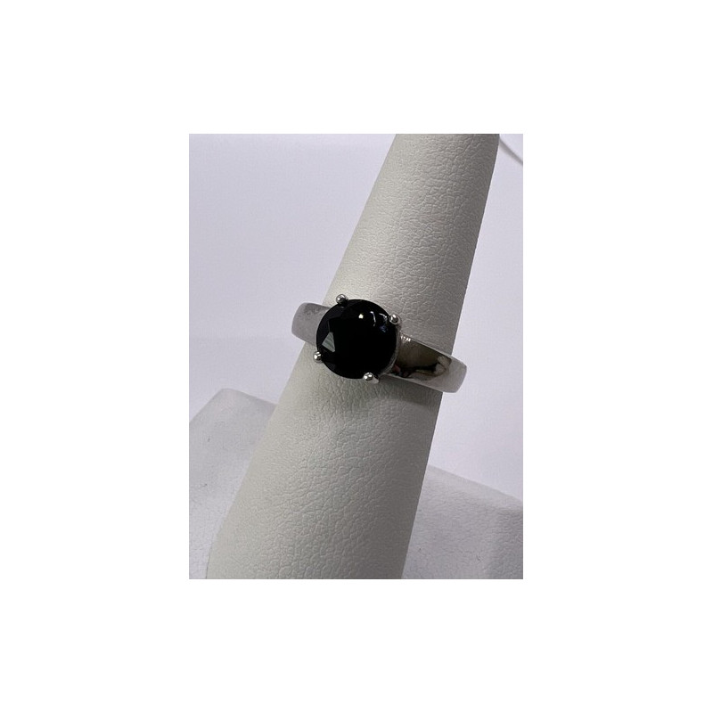 925 Sterling Silver Garnet Ring Size 6