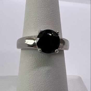 925 Sterling Silver Garnet Ring Size 6