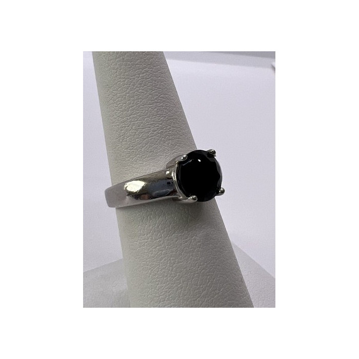925 Sterling Silver Garnet Ring Size 6