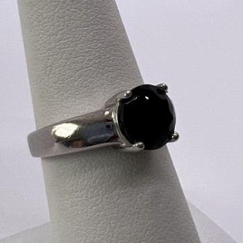 925 Sterling Silver Garnet Ring Size 6