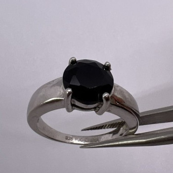 925 Sterling Silver Garnet Ring Size 6