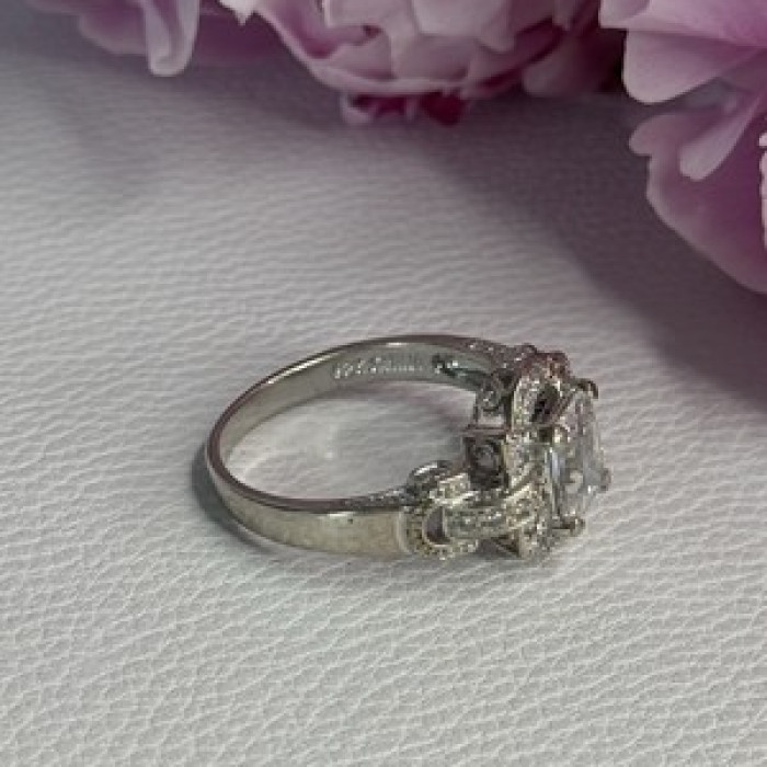 Beautiful 925 Sterling Silver CZ Ring Size 10