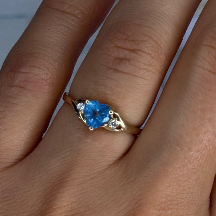 10K Yellow Gold Blue Topaz Heart & Diamonds Ring Size 7