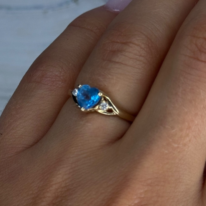 10K Yellow Gold Blue Topaz Heart & Diamonds Ring Size 7