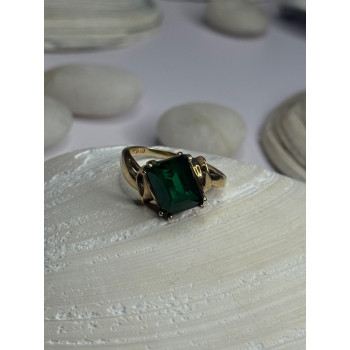 10K Yellow Gold Emerald Ring Size 4
