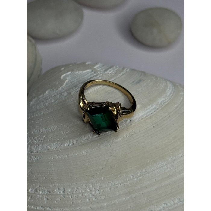 10K Yellow Gold Emerald Ring Size 4
