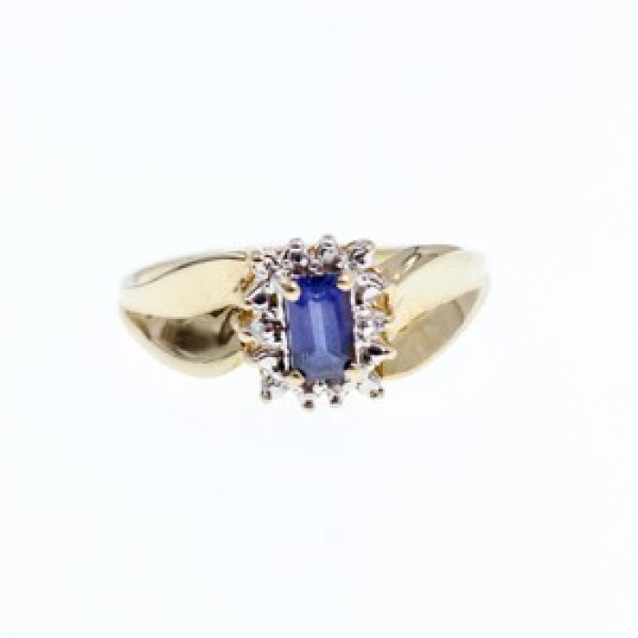 10K Yellow Gold Sapphire & Diamonds Ring Size 6.5