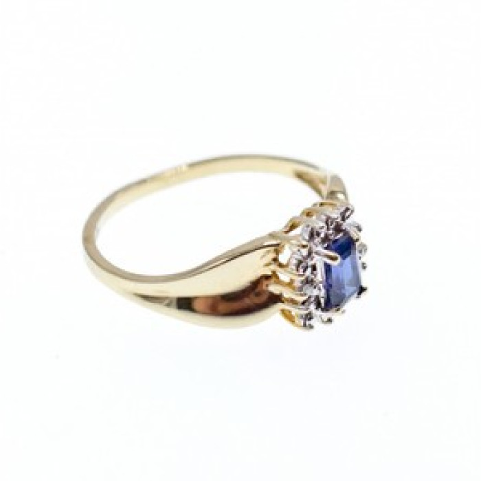 10K Yellow Gold Sapphire & Diamonds Ring Size 6.5