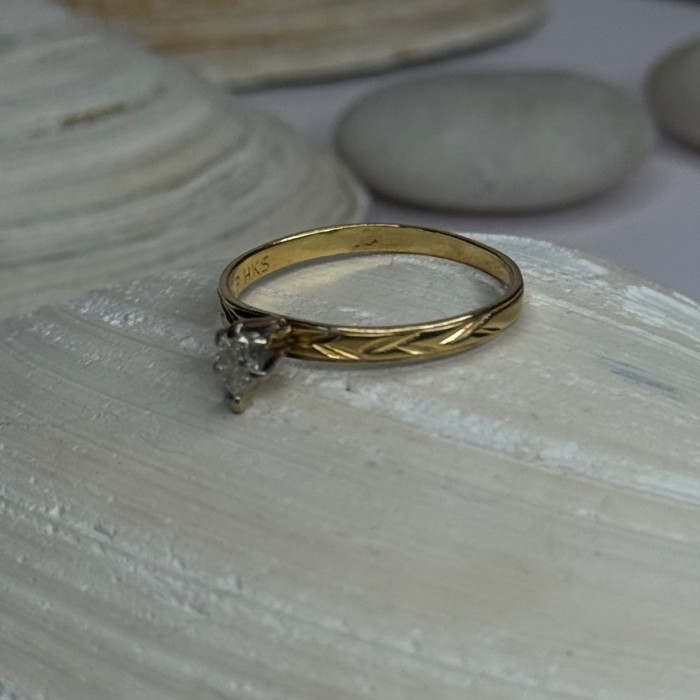 14K P HKS Yellow Gold Diamond 0.10 Carat Ring Size 6