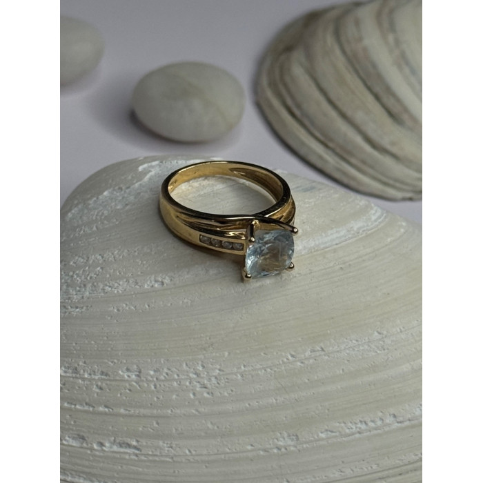 14K Yellow Gold Aquamarine & Diamonds Ring Size 5