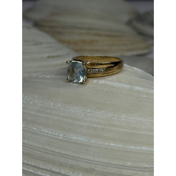 14K Yellow Gold Aquamarine & Diamonds Ring Size 5