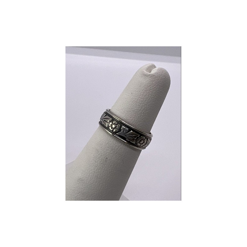 925 Sterling Silver Band Flower Pattern Ring Size 4