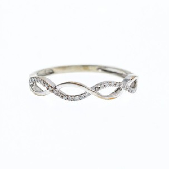 10K White Gold Diamonds Ring Size 7