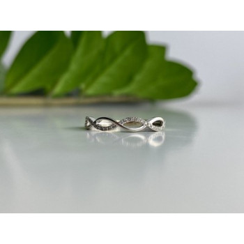 10K WHITE GOLD DIAMONDS RING SIZE 7