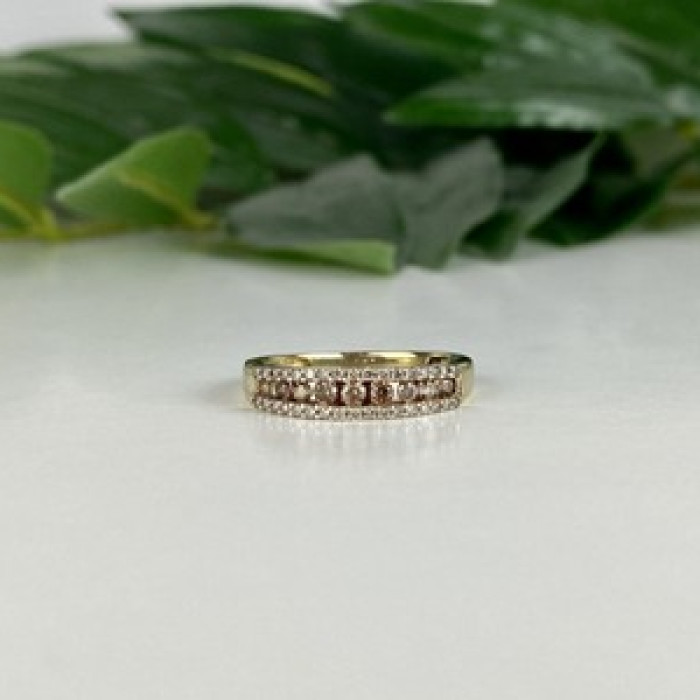 10K Yellow Gold White Sapphire & Diamonds Ring Size 8