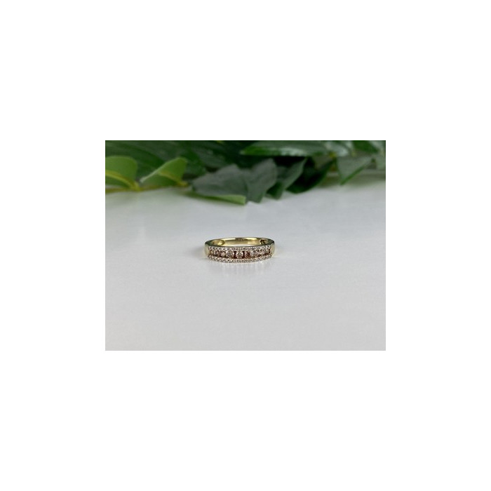 10K YELLOW GOLD WHITE SAPPHIRE & DIAMONDS RING SIZE 8