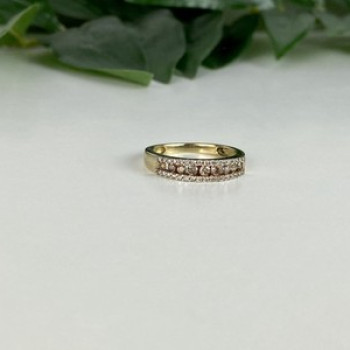 10K Yellow Gold White Sapphire & Diamonds Ring Size 8