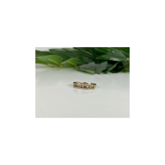 10K YELLOW GOLD WHITE SAPPHIRE & DIAMONDS RING SIZE 8