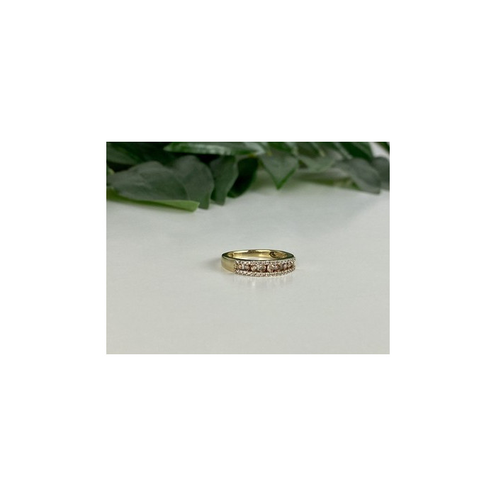 10K YELLOW GOLD WHITE SAPPHIRE & DIAMONDS RING SIZE 8