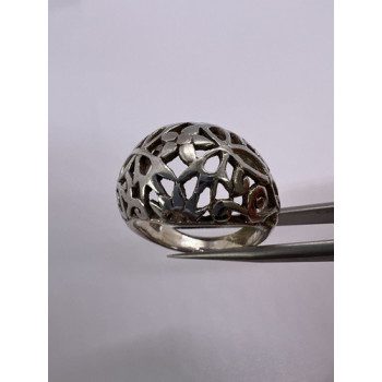 925 Sterling Silver Porous Flower Design Ring Size 8