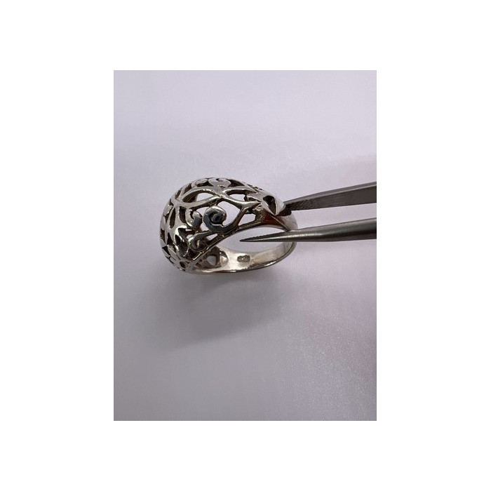 925 Sterling Silver Porous Flower Design Ring Size 8
