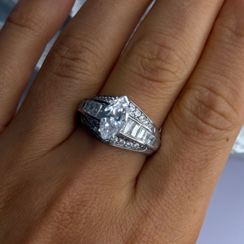Shiny 925 Sterling Silver CZ Ring Size 9
