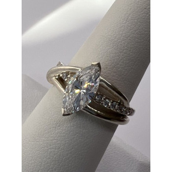925 Sterling Silver CZ Ring Size 7.5