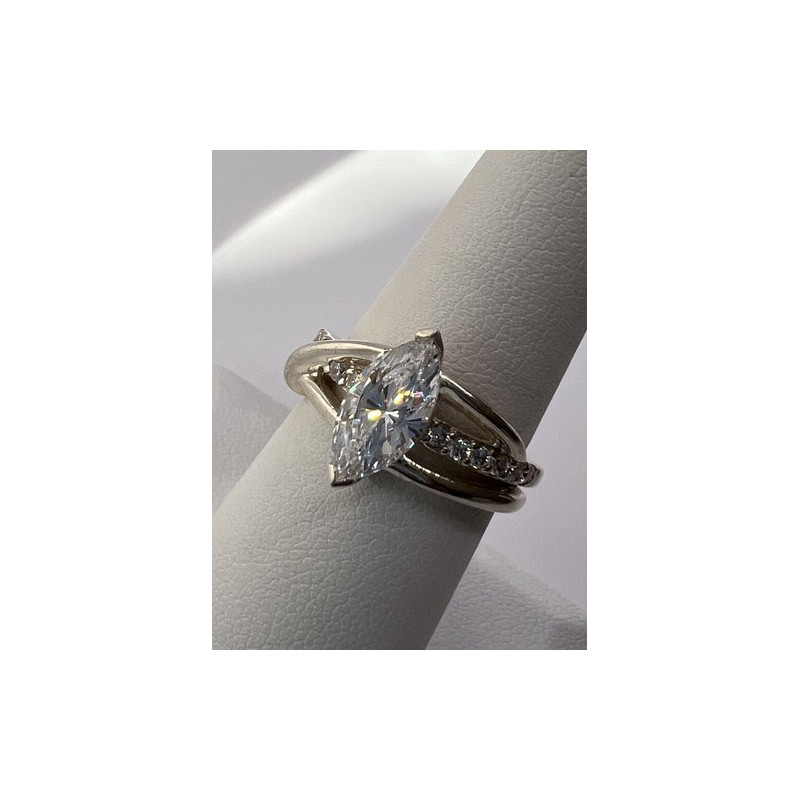 925 Sterling Silver CZ Ring Size 7.5