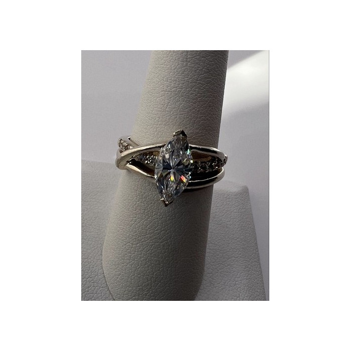 925 Sterling Silver CZ Ring Size 7.5