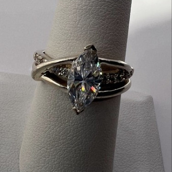 925 Sterling Silver CZ Ring Size 7.5