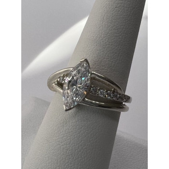 925 Sterling Silver CZ Ring Size 7.5