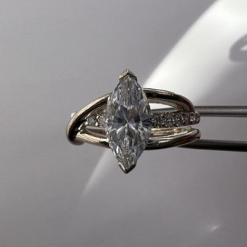 925 Sterling Silver CZ Ring Size 7.5