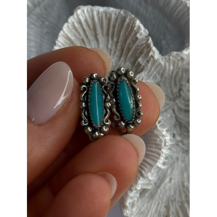 Vintage 925 Sterling Silver Turquoise Clip-On Earrings Length 0.60 Inch