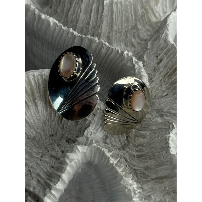 Vintage 925 Sterling Silver Pink Abalone Earrings Length 0.80 Inch