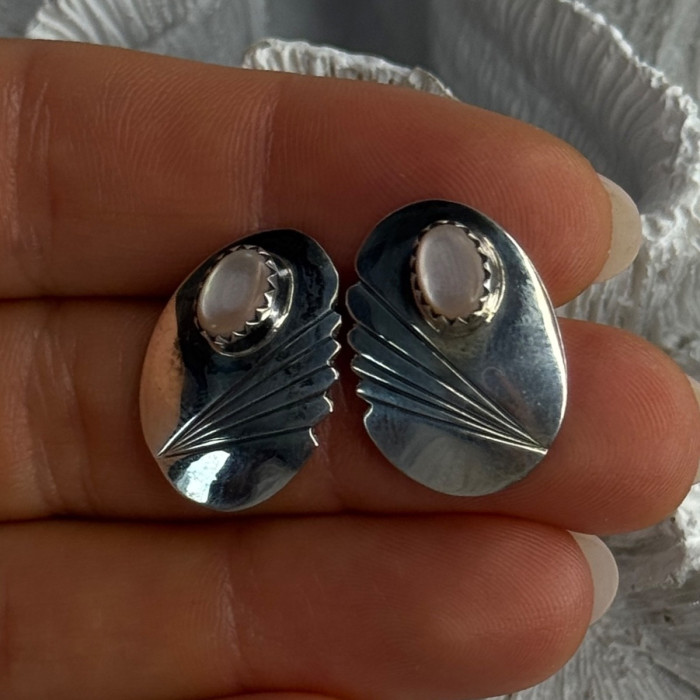 Vintage 925 Sterling Silver Pink Abalone Earrings Length 0.80 Inch