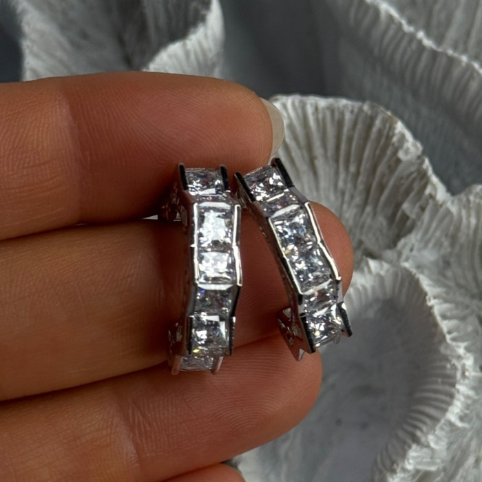 925 Sterling Silver Earrings Shiny CZ Length 0.90 Inch