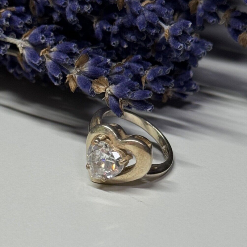 925 Sterling Silver CZ Heart Ring Size 5