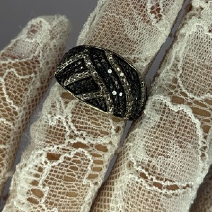 925 Sterling Silver Spinel Ring Size 6