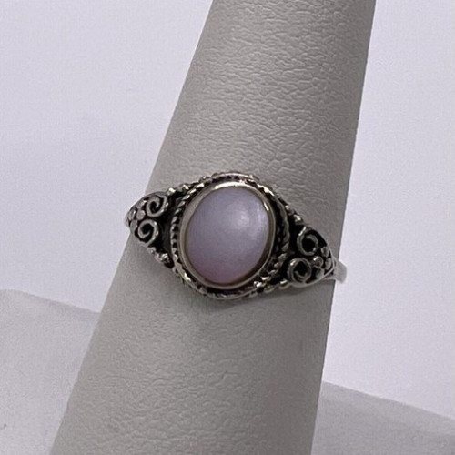 925 Sterling Silver Mother of Pearl Ring Size 7