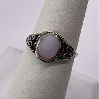 925 Sterling Silver Mother of Pearl Ring Size 7