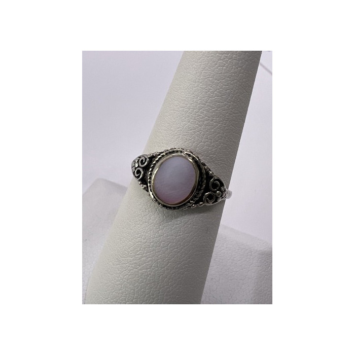 925 STERLING SILVER MOTHER OF PEARL RING SIZE 7