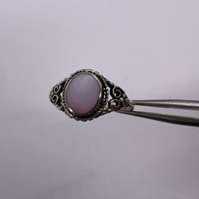 925 Sterling Silver Mother of Pearl Ring Size 7