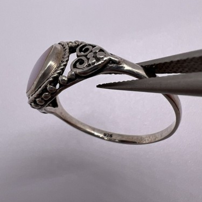 925 Sterling Silver Mother of Pearl Ring Size 7