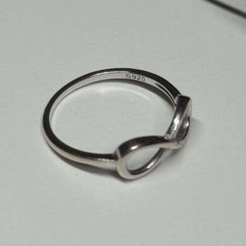 925 Sterling Silver Infinity Ring Size 8.5