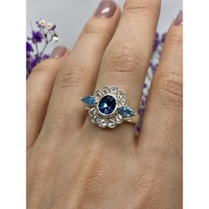 925 Sterling Silver Aquamarine & Goshenite Ring Size 9