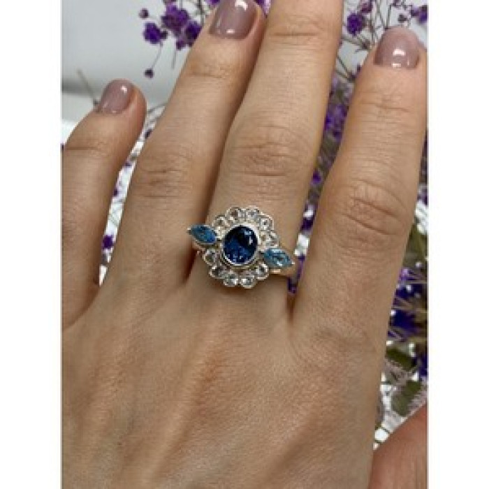 925 Sterling Silver Aquamarine & Goshenite Ring Size 9