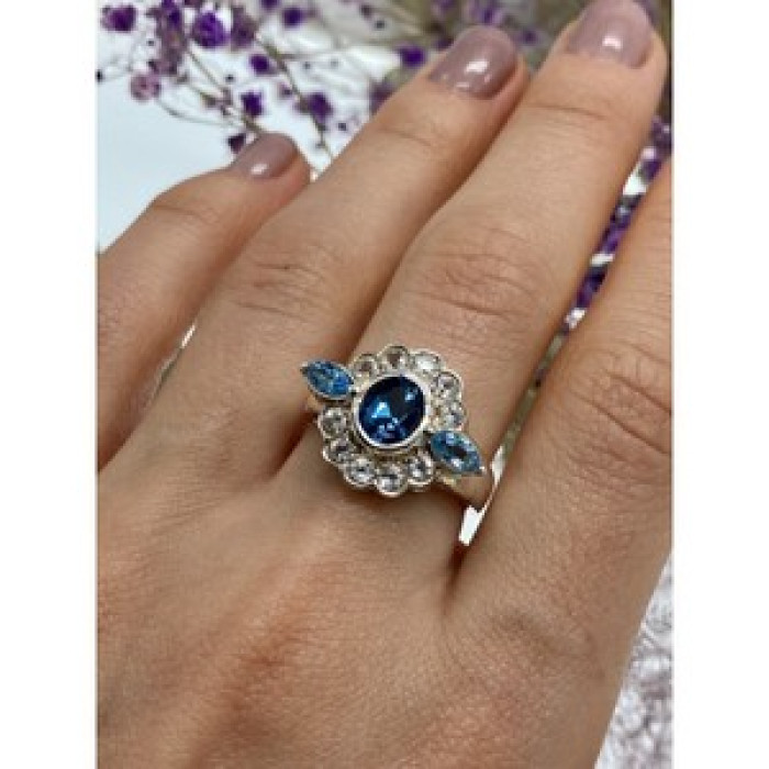 925 Sterling Silver Aquamarine & Goshenite Ring Size 9